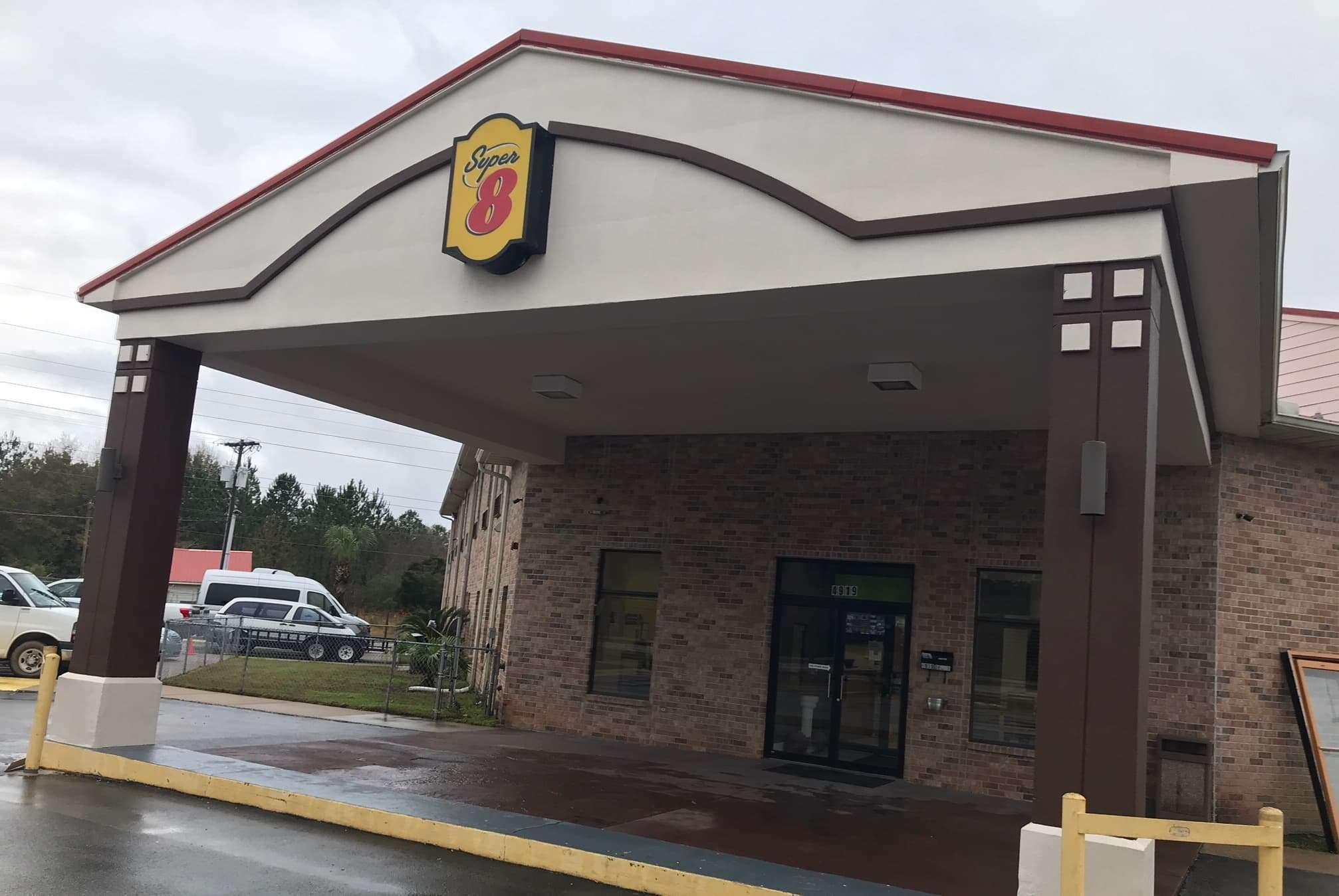 Super 8 Pascagoula Motel Bagian luar foto